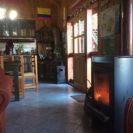 Hostal El Nogal 푸콘 외부 사진