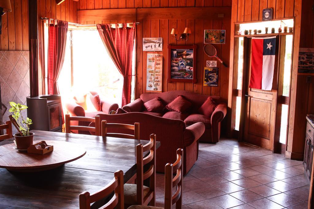 Hostal El Nogal 푸콘 외부 사진